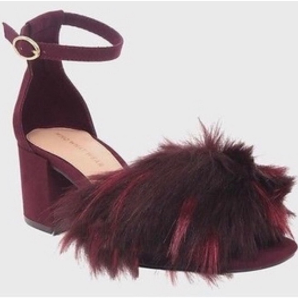 NEW WHO WHAT WEAR Geneva Faux Fur Shoes
